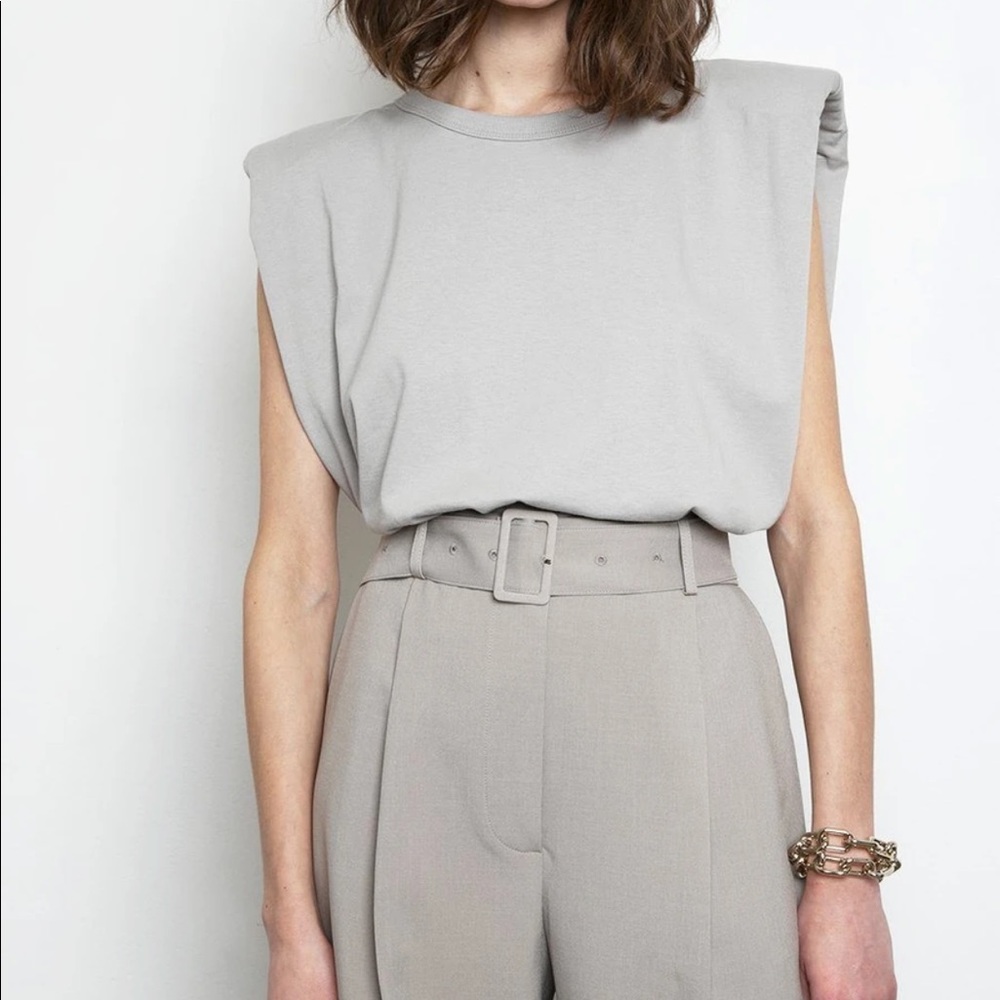 Frankie Shop Eva padded shoulder muscle tee